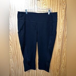 (2) pair torrid active black capris size 3